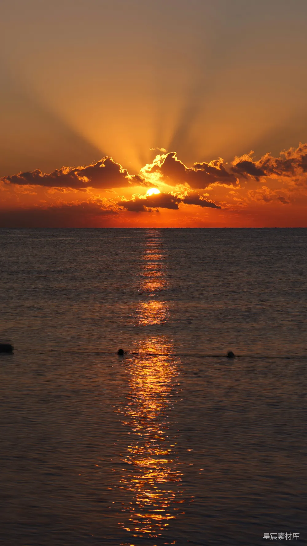 高清摄影 日落 海滩 宁静 自然风光 户外 夕阳海景