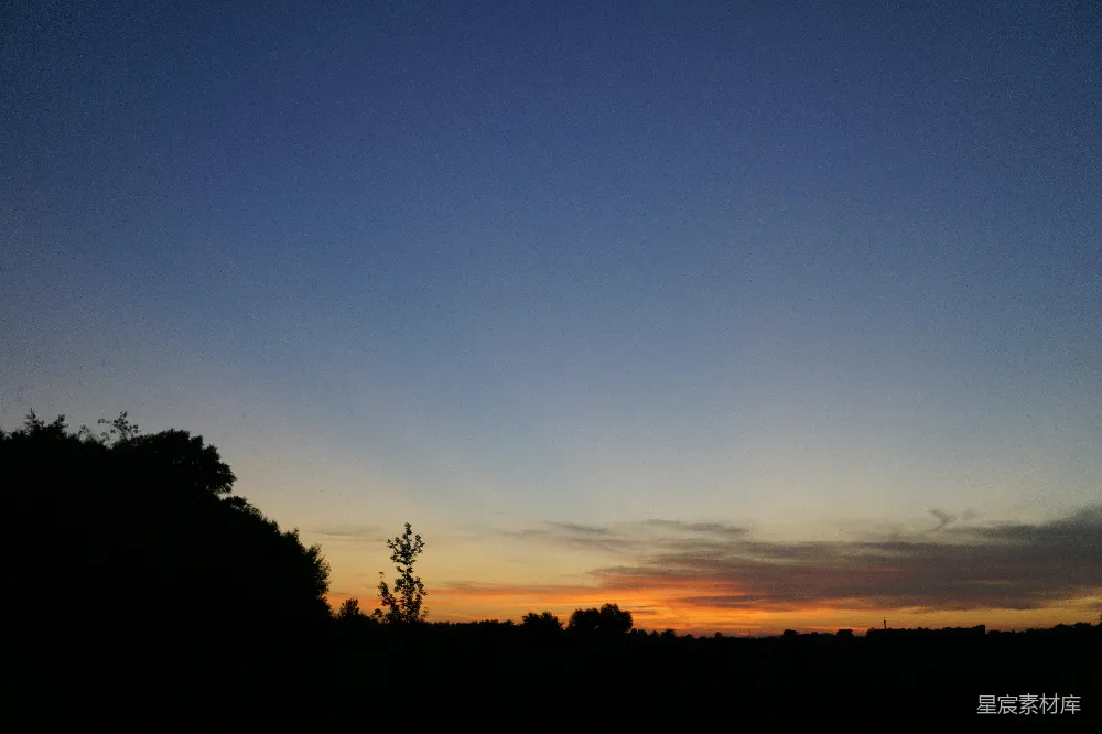 高清摄影 日落 宁静 自然风光 天空 风景 夕阳下的宁静天空