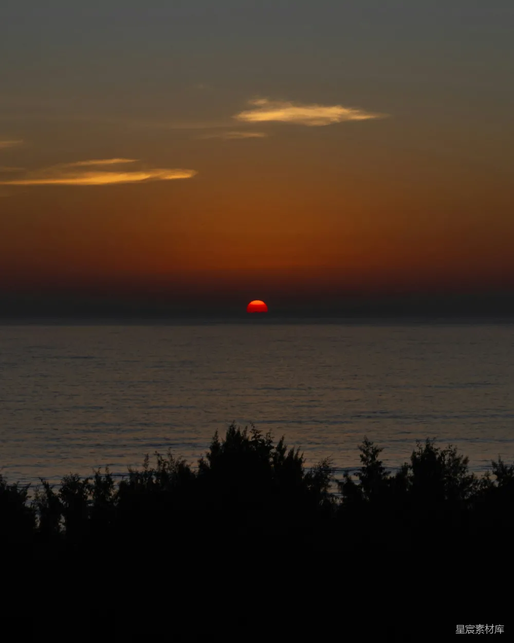 高清摄影 日落 宁静 自然 海景 黄昏 海平面上的夕阳