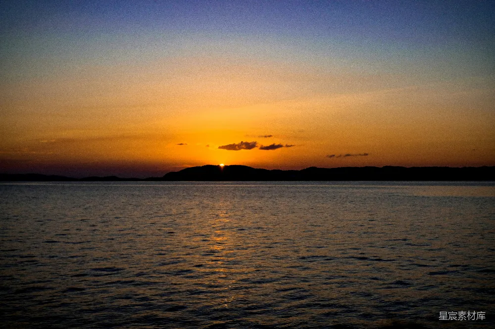 高清摄影 夕阳 海景 宁静 自然风光 日落 夕阳下的宁静海景