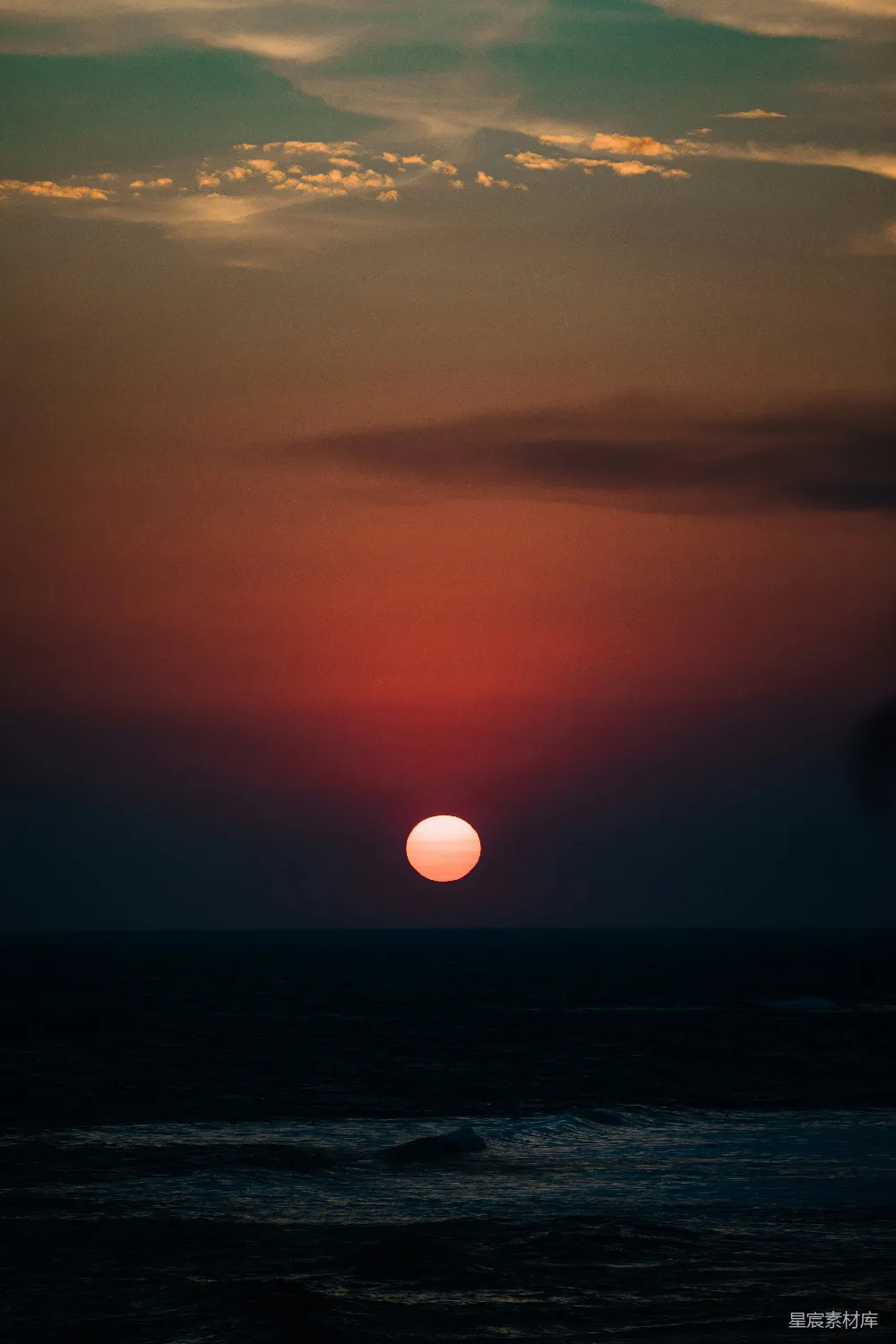 高清摄影 日落 海洋 宁静 自然 风景 日落下的海洋