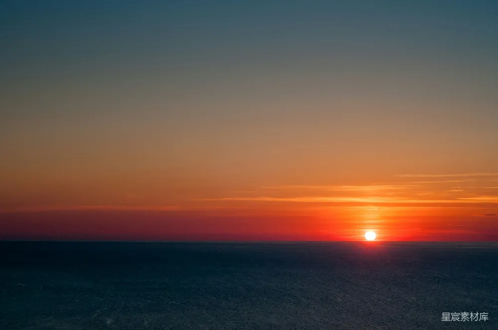高清摄影 日落 海洋 自然风光 宁静 日出 夕阳下的海平线