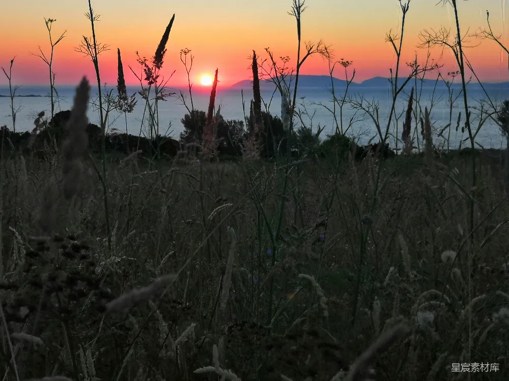 高清摄影 夕阳 海景 自然 宁静 风景 夕阳下的海景