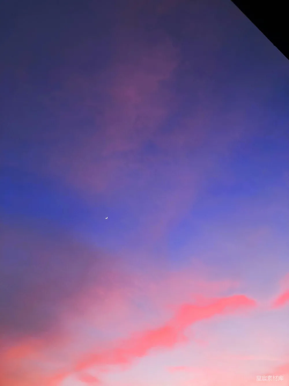 高清摄影 天空 新月 黄昏 自然 宁静 暮色中的新月