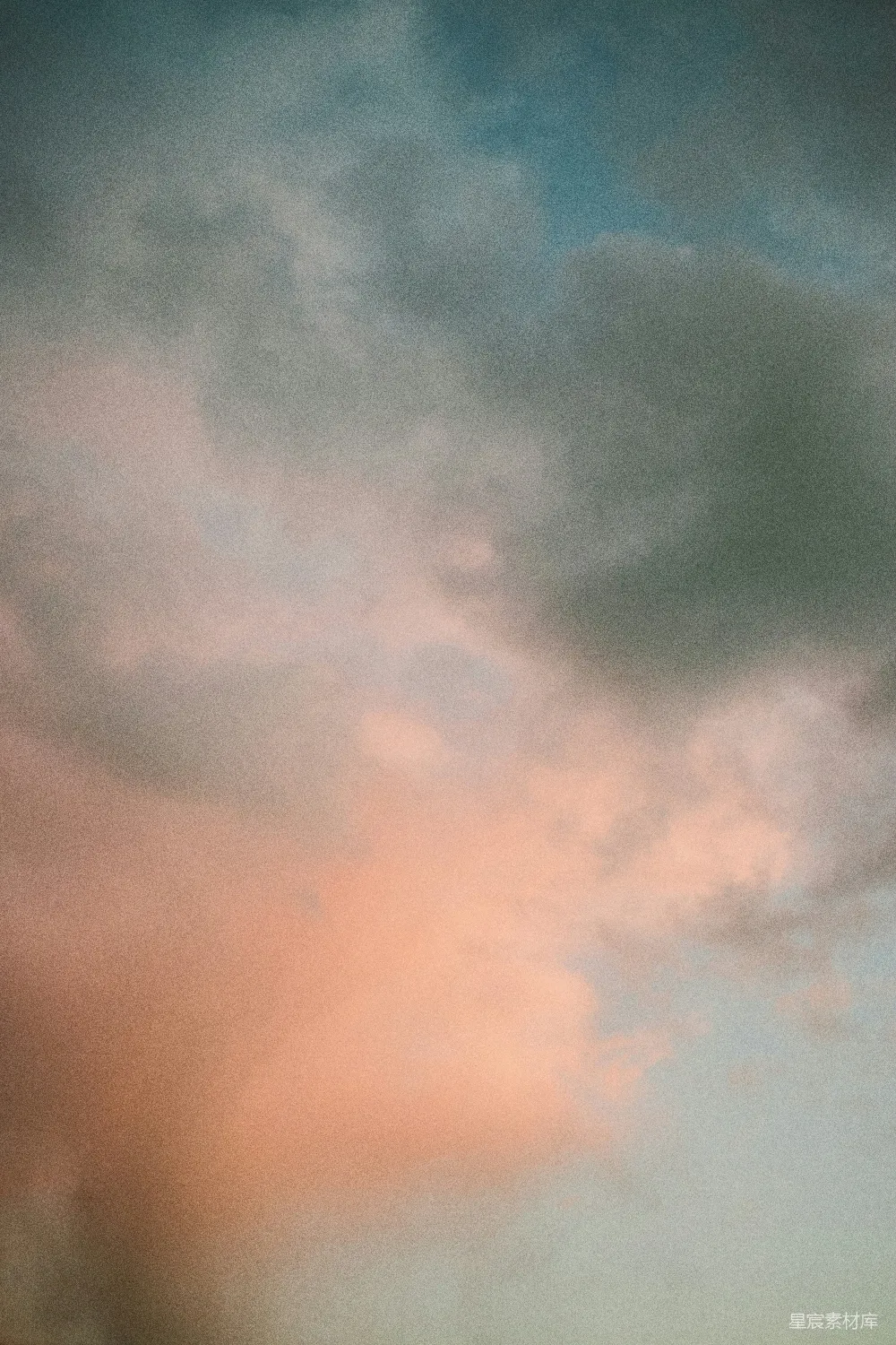 高清摄影 天空 云彩 黄昏 自然 宁静 夕阳下的云彩