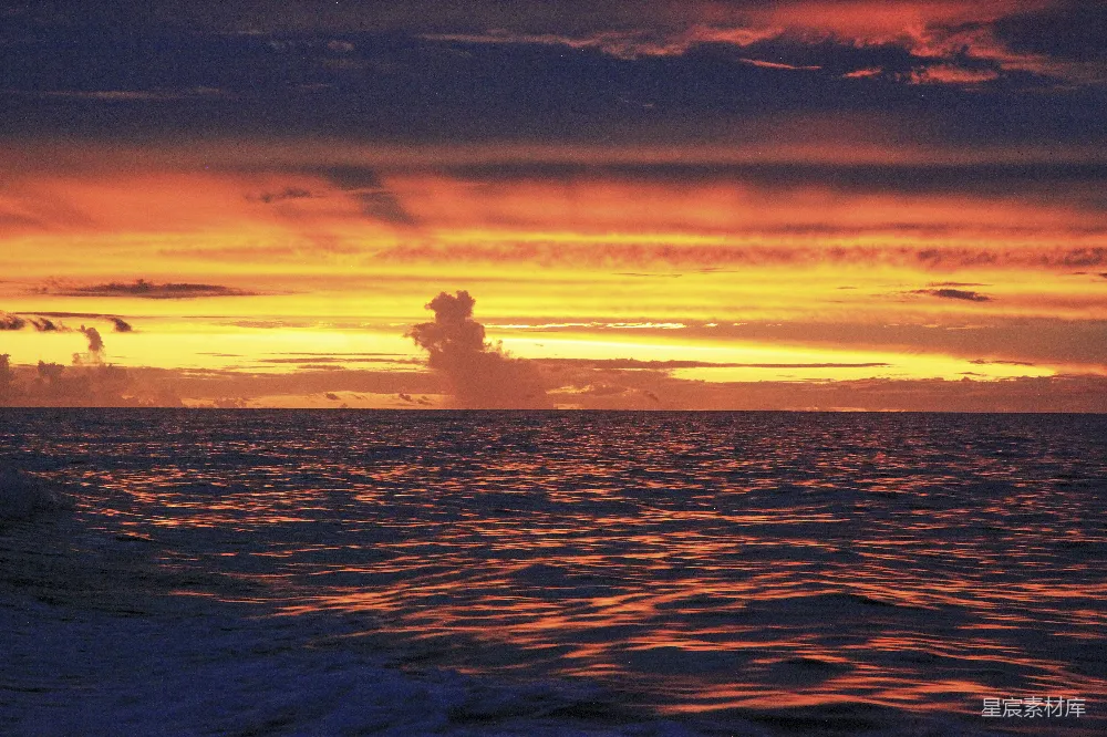 高清摄影 日落 海面 宁静 自然风光 夕阳 日落海面的宁静美景