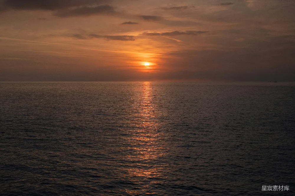 高清摄影 日落 海洋 自然风光 宁静 黄昏 海上的日落