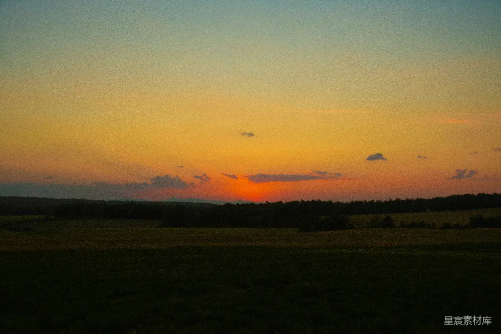 高清摄影 夕阳 田野 宁静 自然 风景 夕阳下的宁静田野