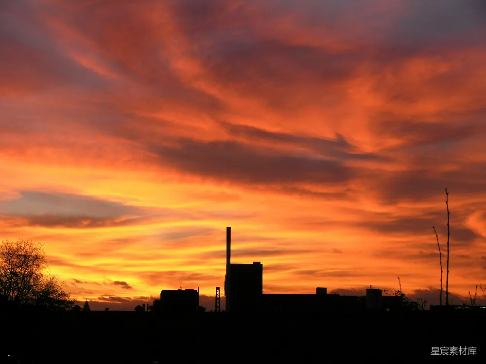 高清摄影 夕阳 工业 剪影 天空 风景 夕阳下的工业剪影