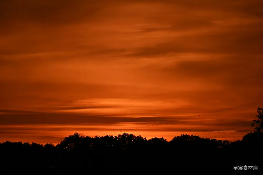 高清摄影 夕阳 天空 宁静 自然 风景 夕阳下的宁静天空