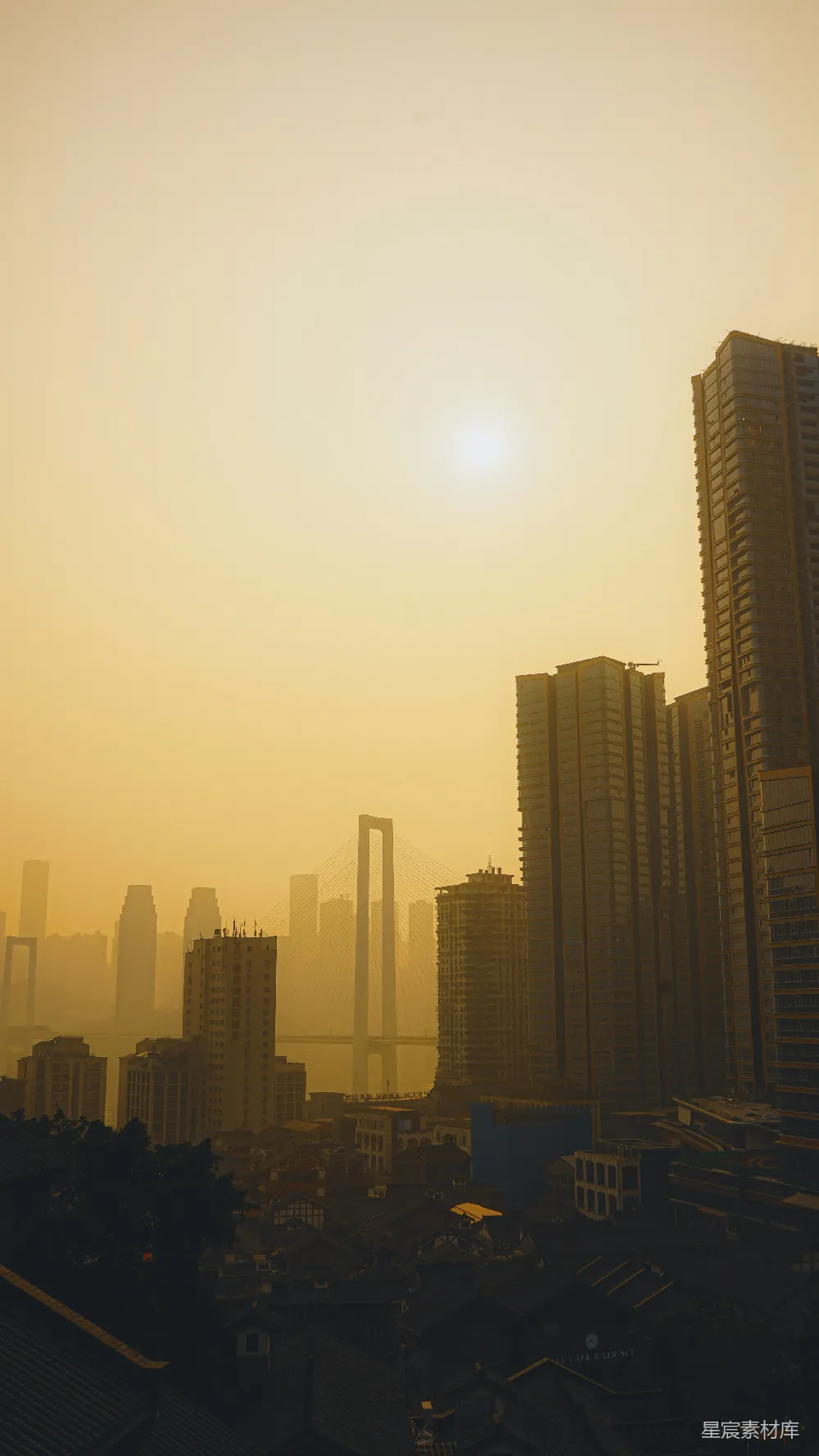 高清摄影 城市 晨光 建筑 雾霭 现代 晨曦中的城市剪影
