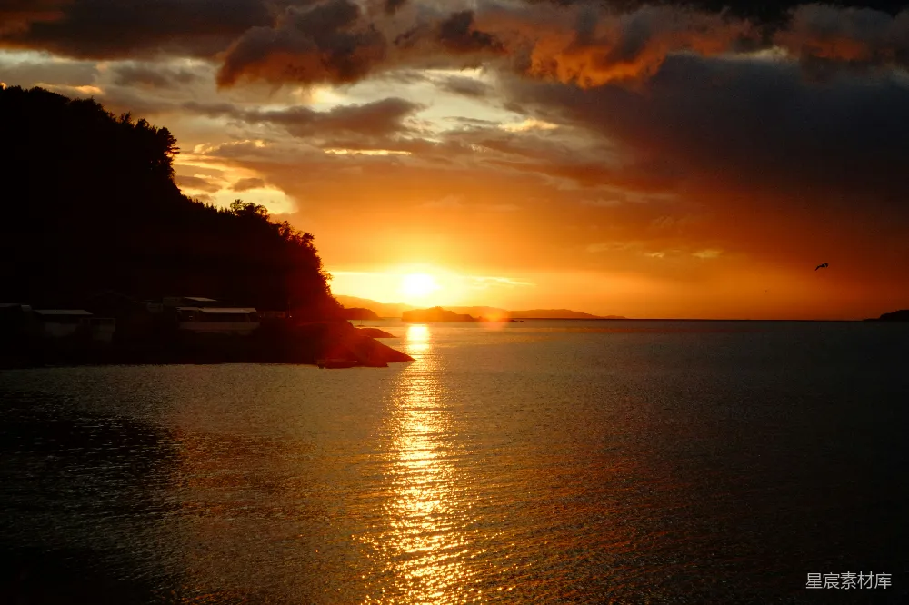 高清摄影 日落 海景 宁静 自然风光 傍晚 夕阳下的宁静海景