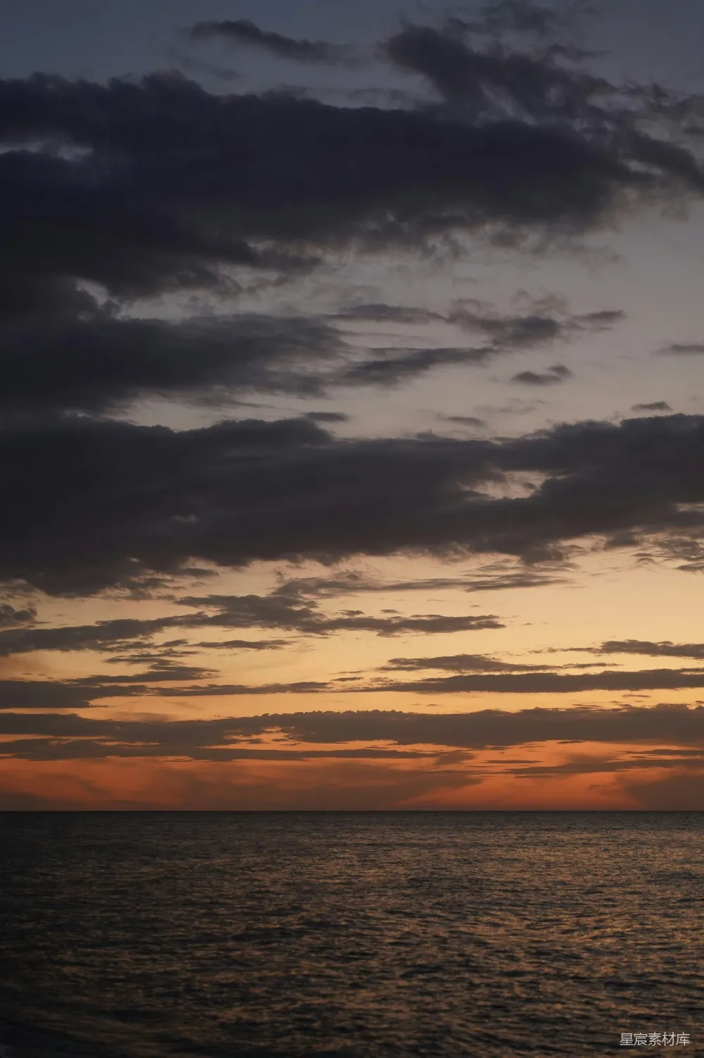 高清摄影 夕阳 海景 宁静 自然 日落 夕阳下的宁静海景