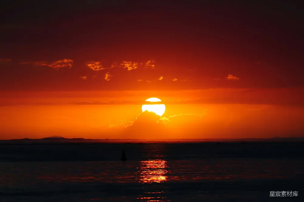 高清摄影 日落 海景 自然 宁静 美丽 夕阳下的海景