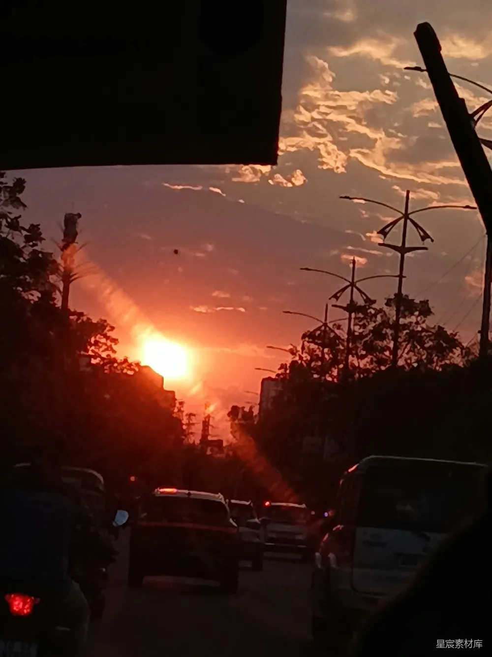 高清摄影 夕阳 城市 街景 自然 都市 夕阳下的城市街景