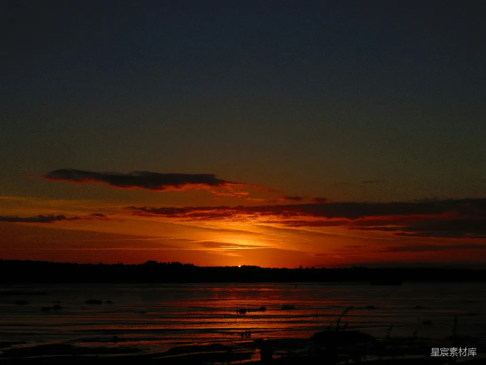 高清摄影 日落 湖畔 宁静 自然风光 夕阳 日落时分的宁静湖畔