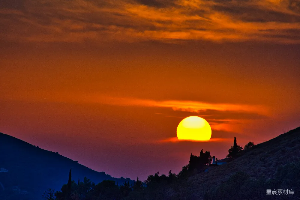 高清摄影 日落 山谷 宁静 自然 风景 夕阳下的宁静山谷