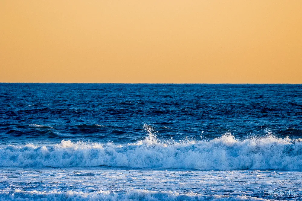 高清摄影 海浪 黄昏 自然 宁静 户外 海浪与黄昏