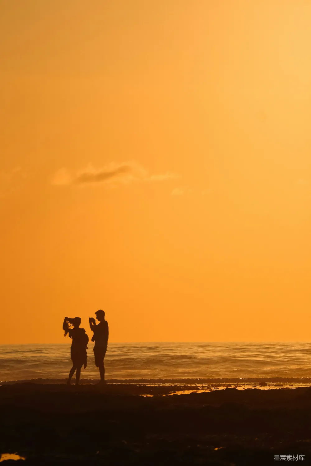 高清摄影 情侣 夕阳 爱情 浪漫 自然 夕阳下的浪漫情侣剪影
