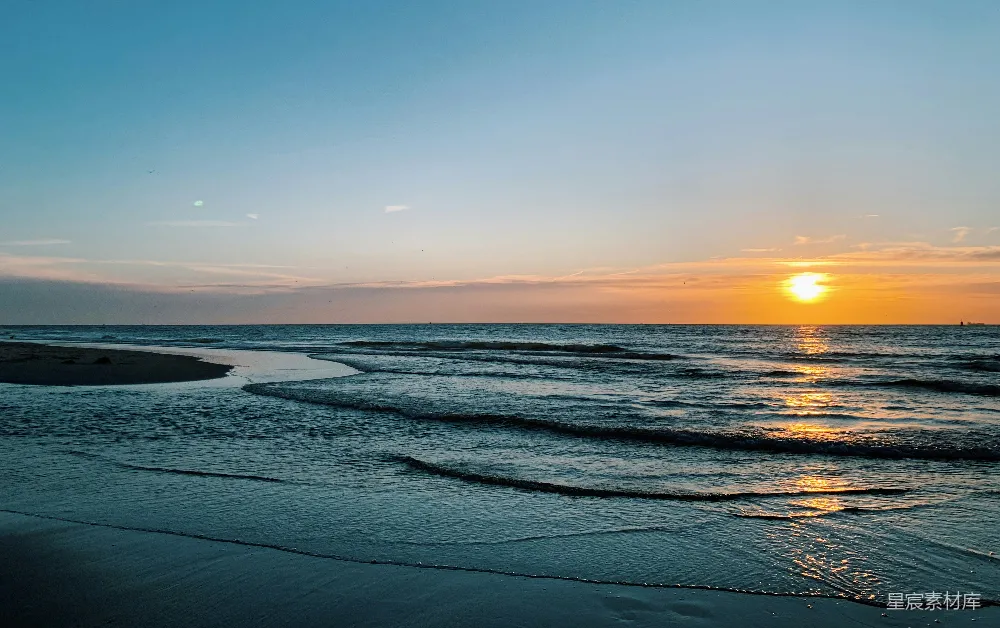 高清摄影 海滩 日落 宁静 自然 风景 日落海滩