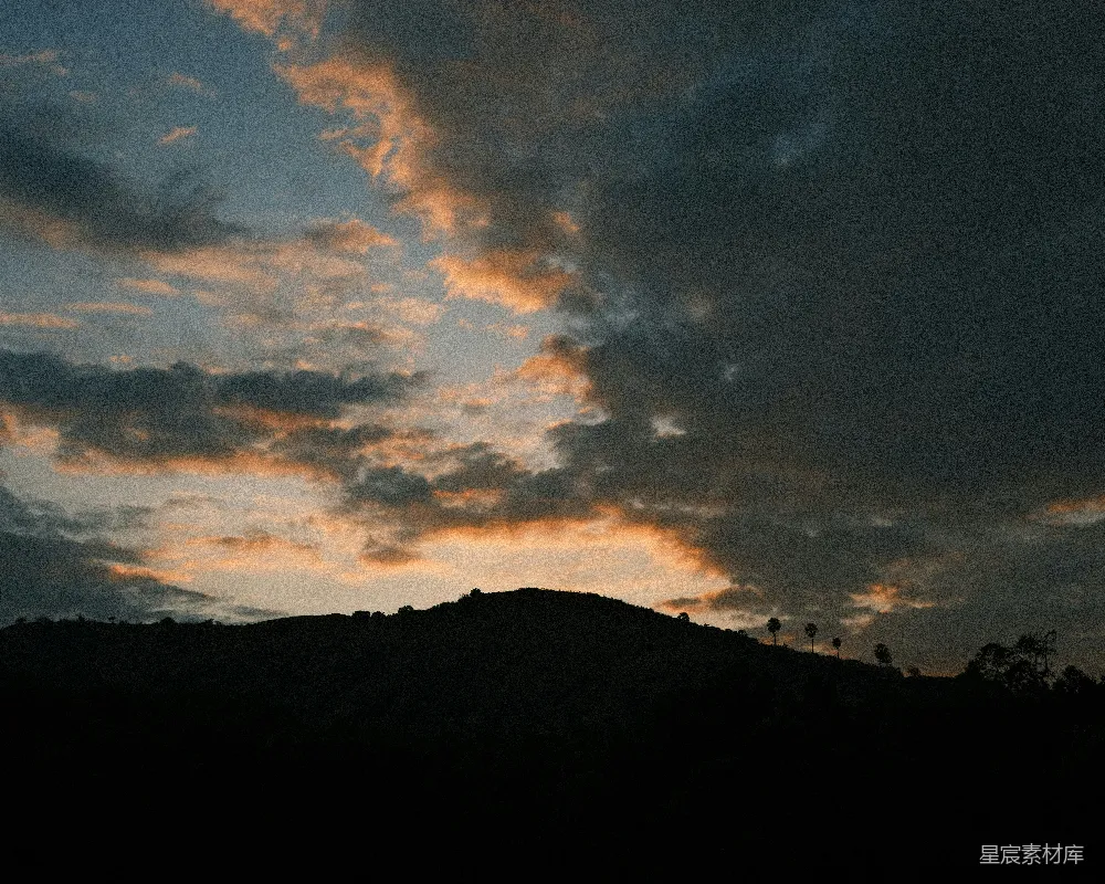 高清摄影 自然风光 夕阳 山丘 宁静 日落 夕阳下的山景