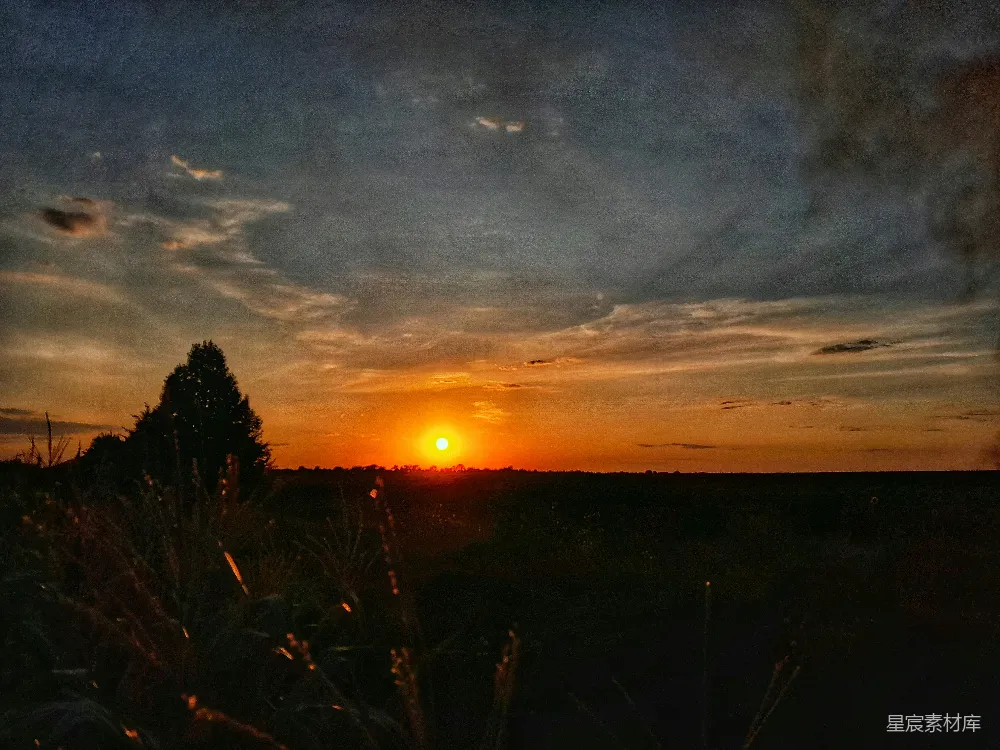 高清摄影 夕阳 田野 宁静 自然 风景 黄昏的田野
