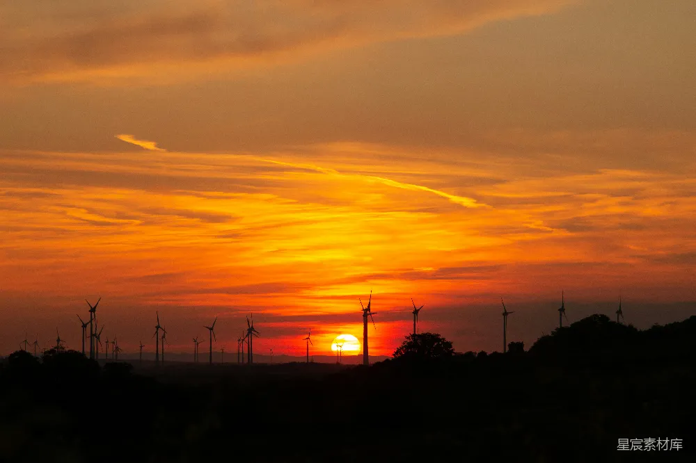 高清摄影 风车 夕阳 自然风光 环保 宁静 夕阳下的风车群