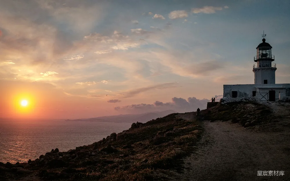 高清摄影 灯塔 日落 自然风光 旅游景点 宁静 夕阳下的灯塔