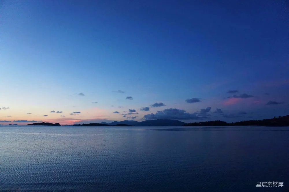 高清摄影 日落 宁静 湖景 自然风光 旅行 日落时分的宁静湖景