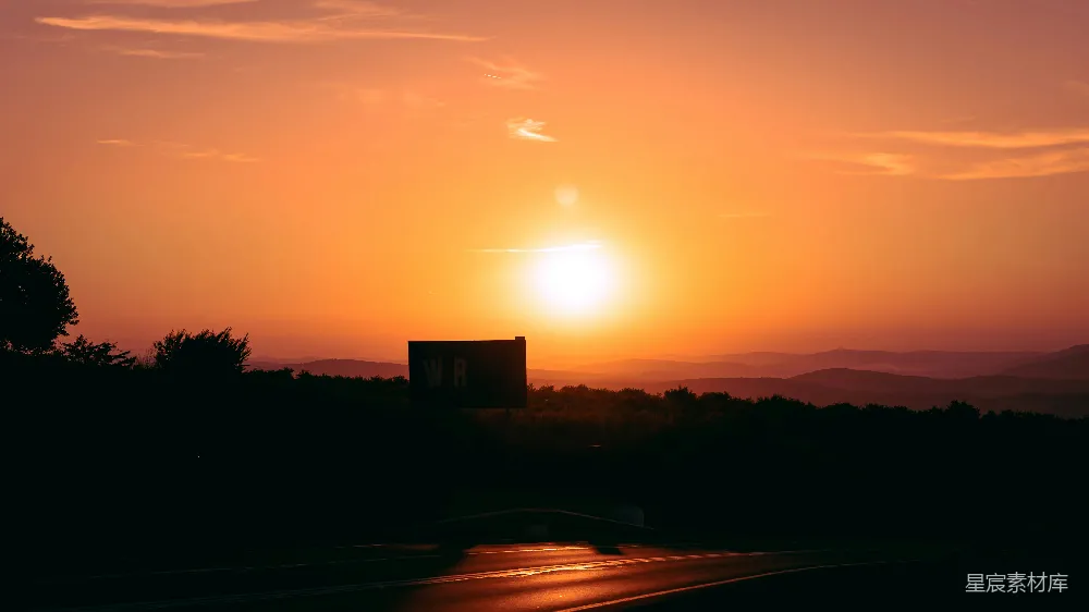 高清摄影 夕阳 公路 风景 宁静 自然 夕阳下的公路