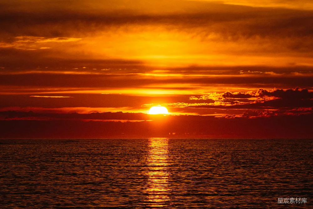 高清摄影 日落 海景 自然 宁静 夕阳 日落海平线