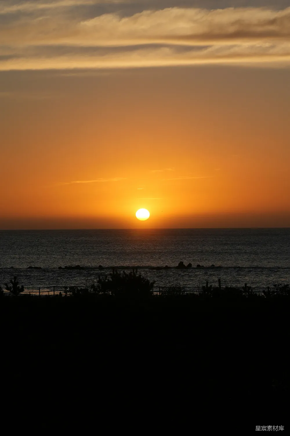 高清摄影 夕阳 海景 宁静 自然 美景 海天一色的夕阳