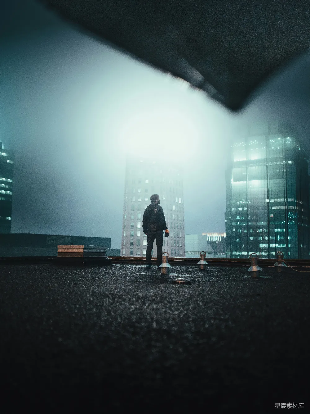 高清摄影 城市 孤独 雾 城市风景 夜晚 雾中独行者