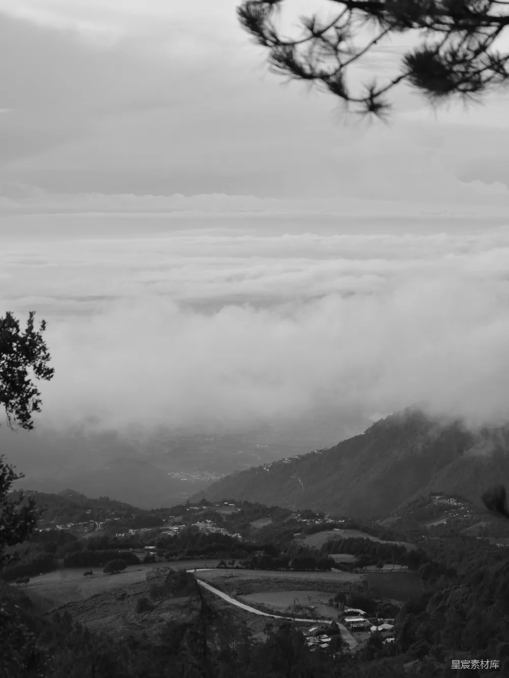 高清摄影 风景 黑白 山景 自然 宁静 云海之上