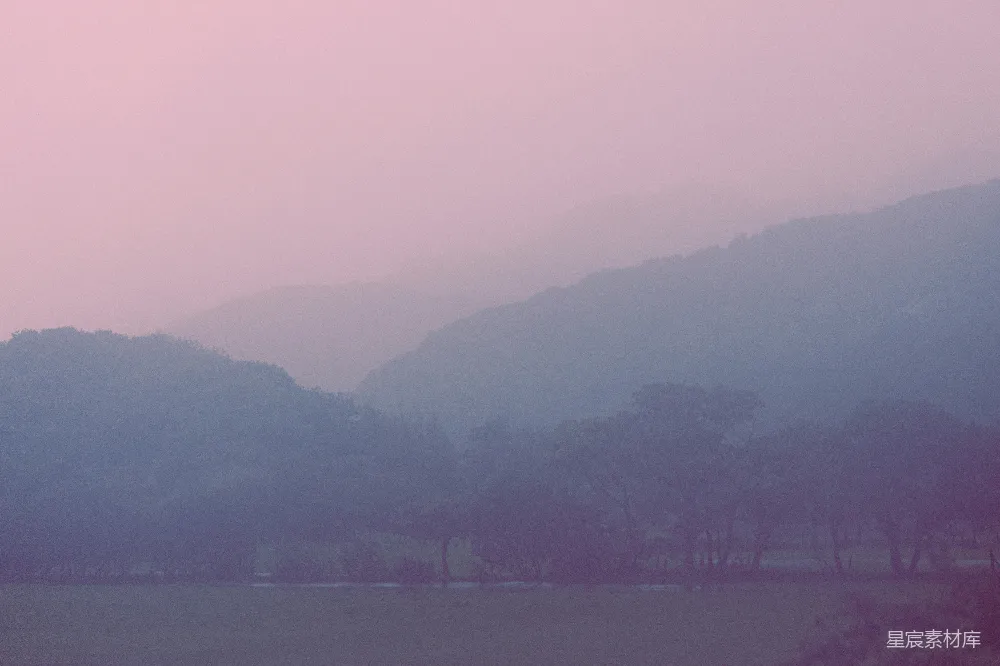 高清摄影 自然风光 清晨 山川 宁静 雾中青山