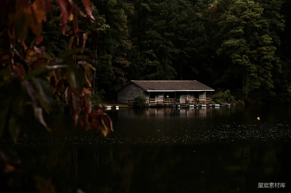 高清摄影 自然 宁静 民宿 湖景 乡村 湖边的小屋