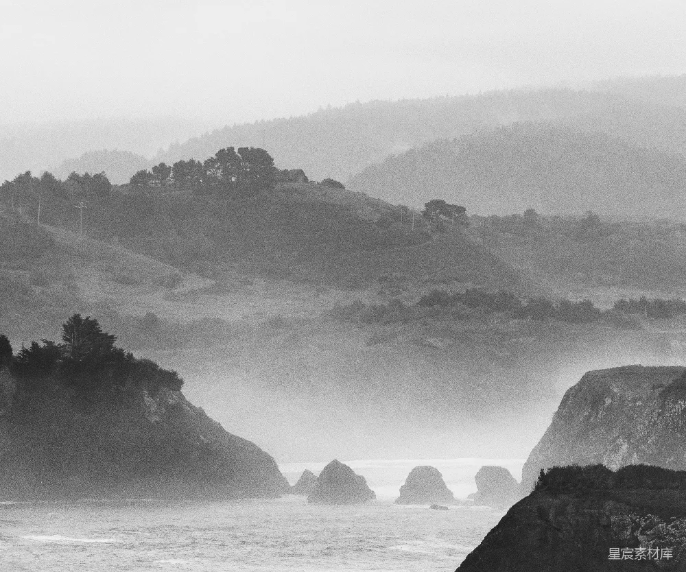 高清摄影 海岸 雾气 自然景观 黑白摄影 宁静 雾中海岸