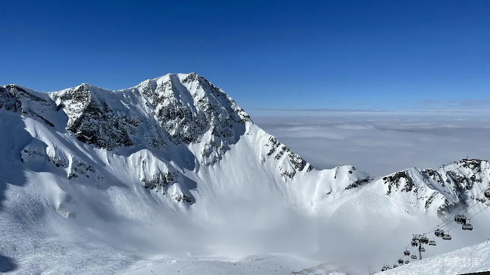 高清摄影 雪山 冬季 云海 缆车 户外 雪山之巅：云海与缆车