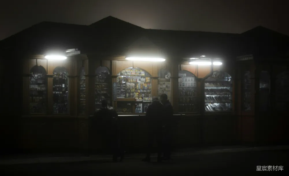 高清摄影 夜景 小卖部 灯光 城市夜景 日常生活 夜幕下的小卖部