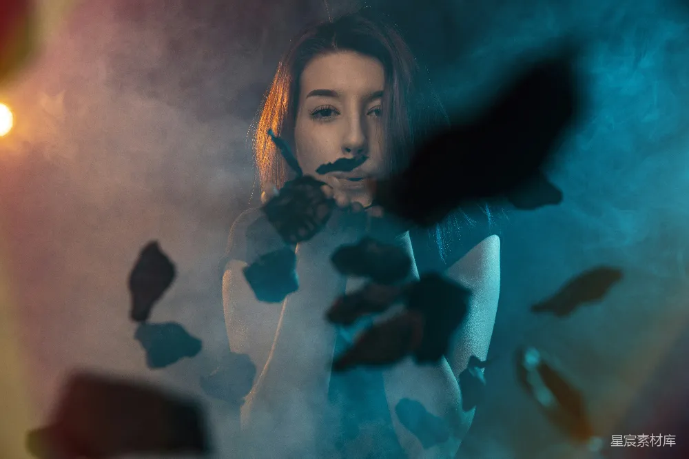 高清摄影 时尚 烟雾 女性 艺术 夜景 烟雾缭绕的时尚女性