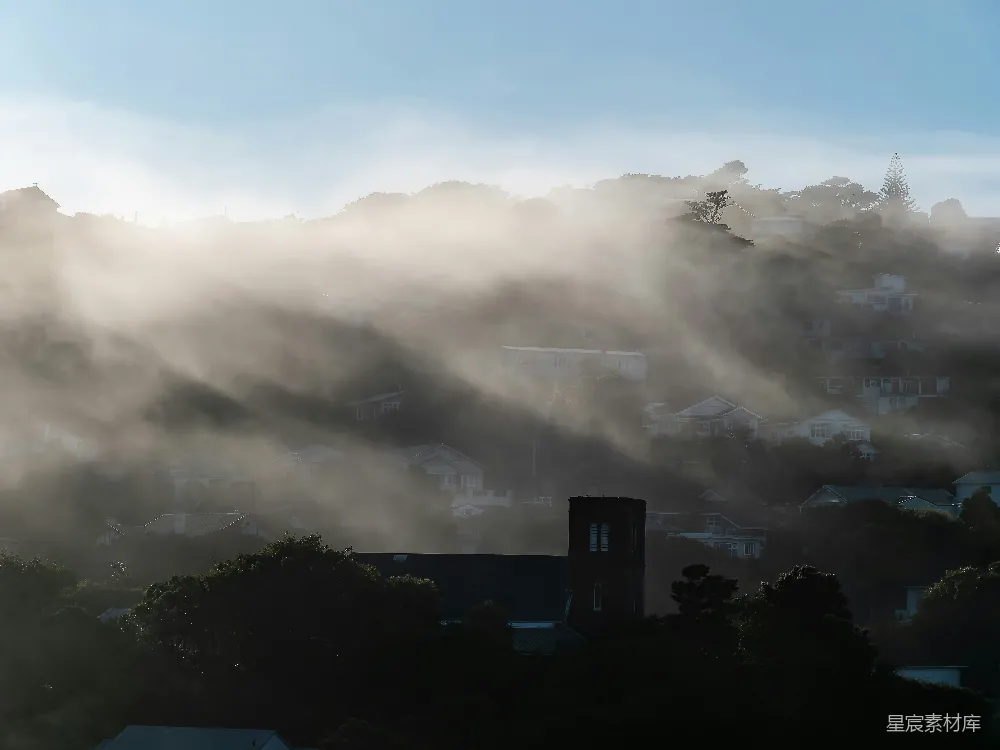 高清摄影 雾景 宁静 小镇 自然 清晨 雾中小镇