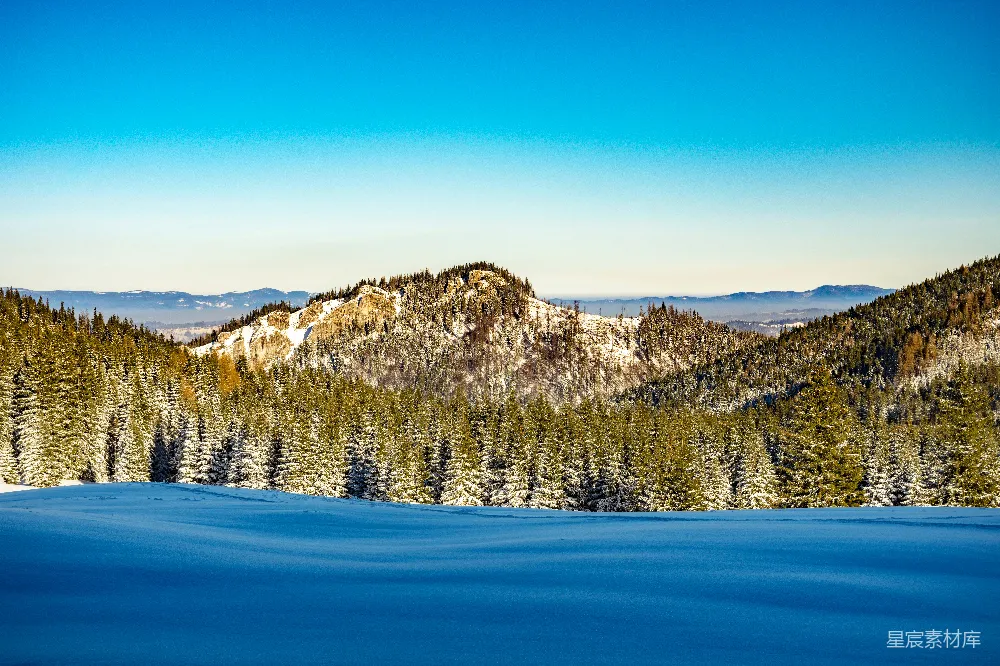 高清摄影 冬季 山景 雪景 自然风光 户外 冬日山景