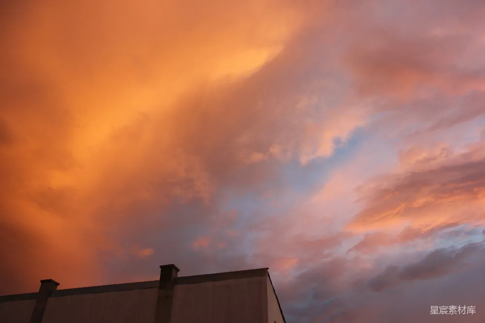 高清摄影 天空 日落 自然美景 宁静 色彩 夕阳下的云彩