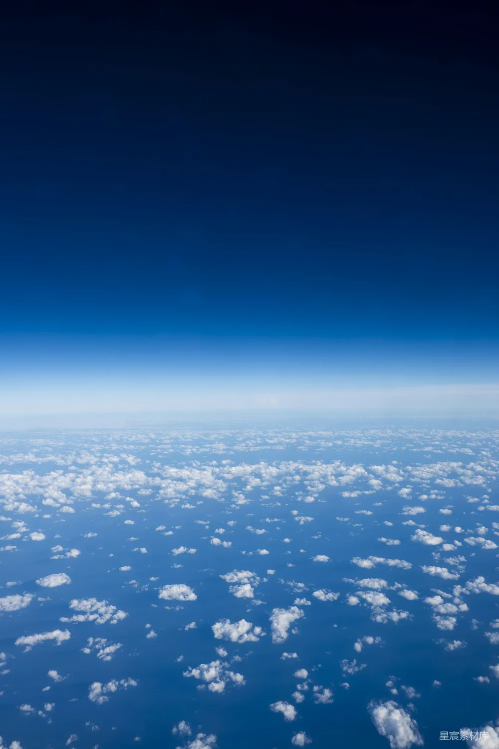高清摄影 天空 自然 宁静 风景 旅行 蓝天白云的宁静视角