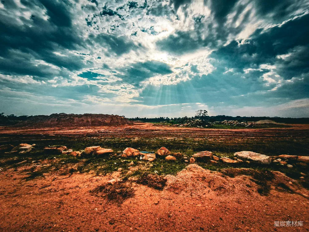 高清摄影 自然风光 天空 阳光 户外 风景 云层缝隙中的阳光