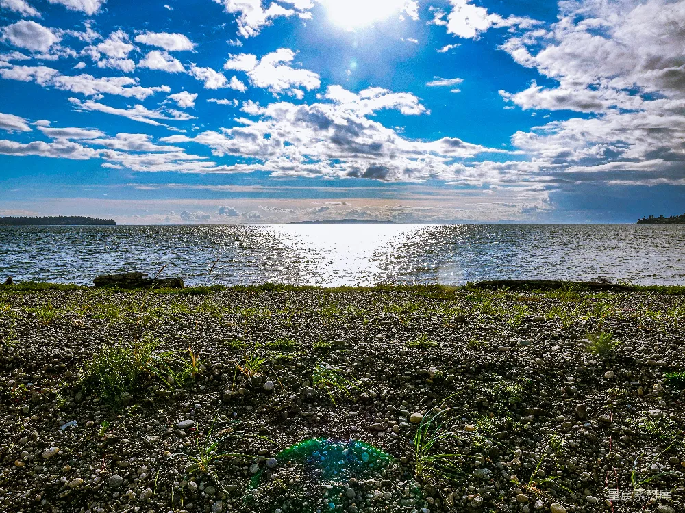 高清摄影 海滩 晴空 自然风光 休闲 户外 晴空下的海滩