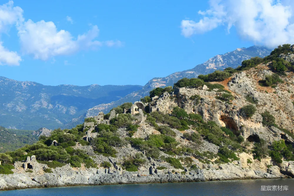 高清摄影 山地景观 古建筑 自然风光 历史遗迹 旅游目的地 山间古堡遗迹