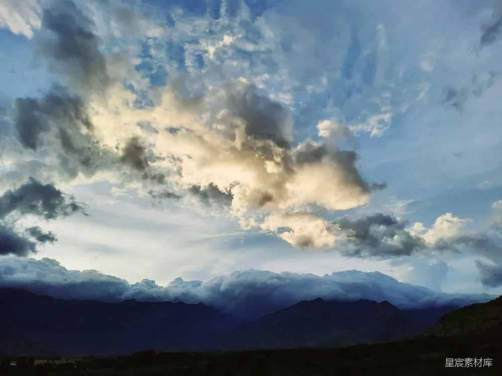 高清摄影 风景 自然 山脉 云层 宁静 云海山影