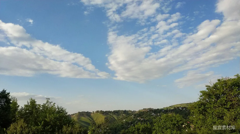 高清摄影 乡村 自然风光 蓝天白云 宁静 户外 蓝天白云下的乡村景色