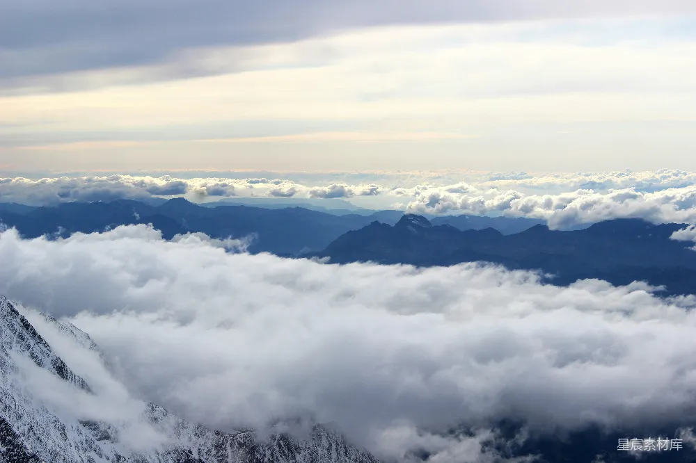 高清摄影 自然风光 山川 云层 宁静 户外 云海山景